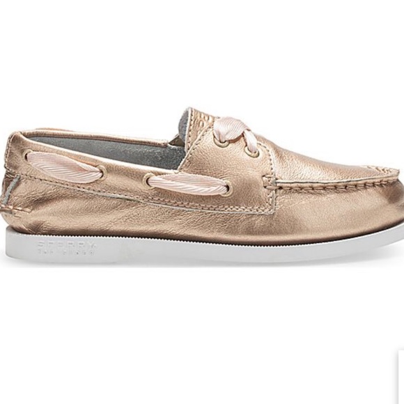 🥳🥳🥳SOLD🥳🥳🥳‼️🆕 Kids Sperry’s🎉 - Picture 3 of 5